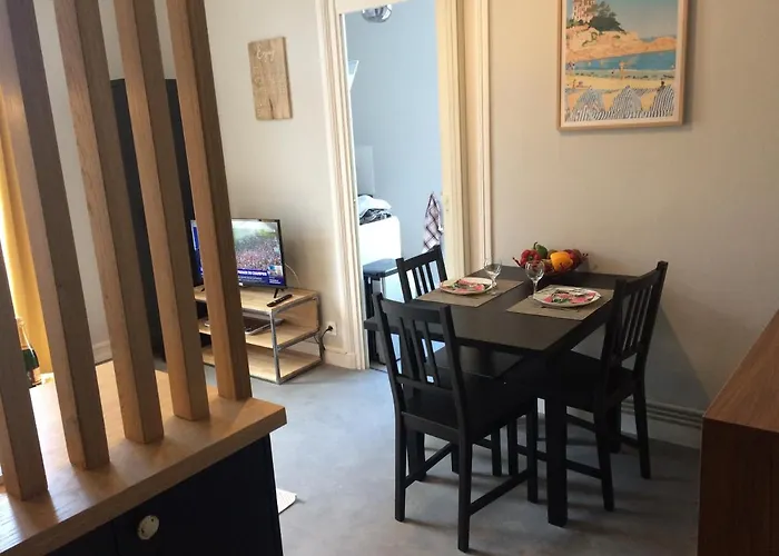 Dinard: Studio A 100 M De La Plage De L\'Ecluse